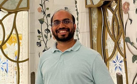 Vivek T Umapathi